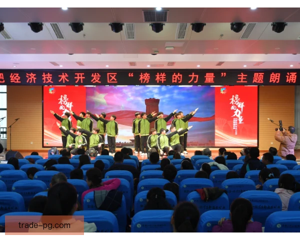 某板凳悍将榜样作用凸显，更衣室凝聚力悄然提升